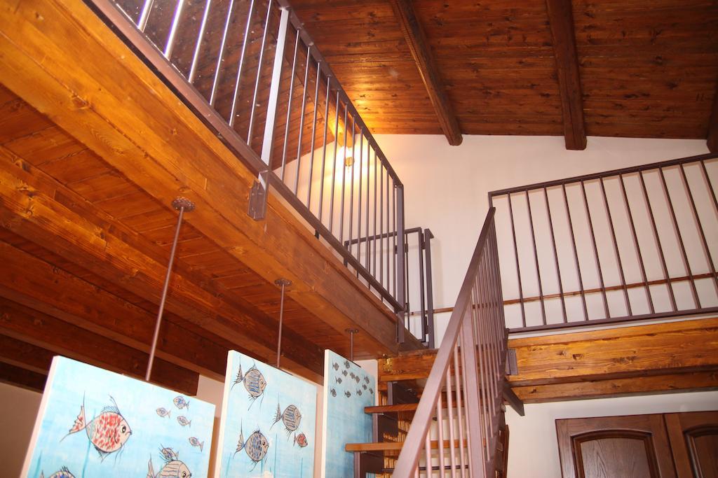 チェファルLa Finestra Sotto La Roccaアパートメント 部屋 写真